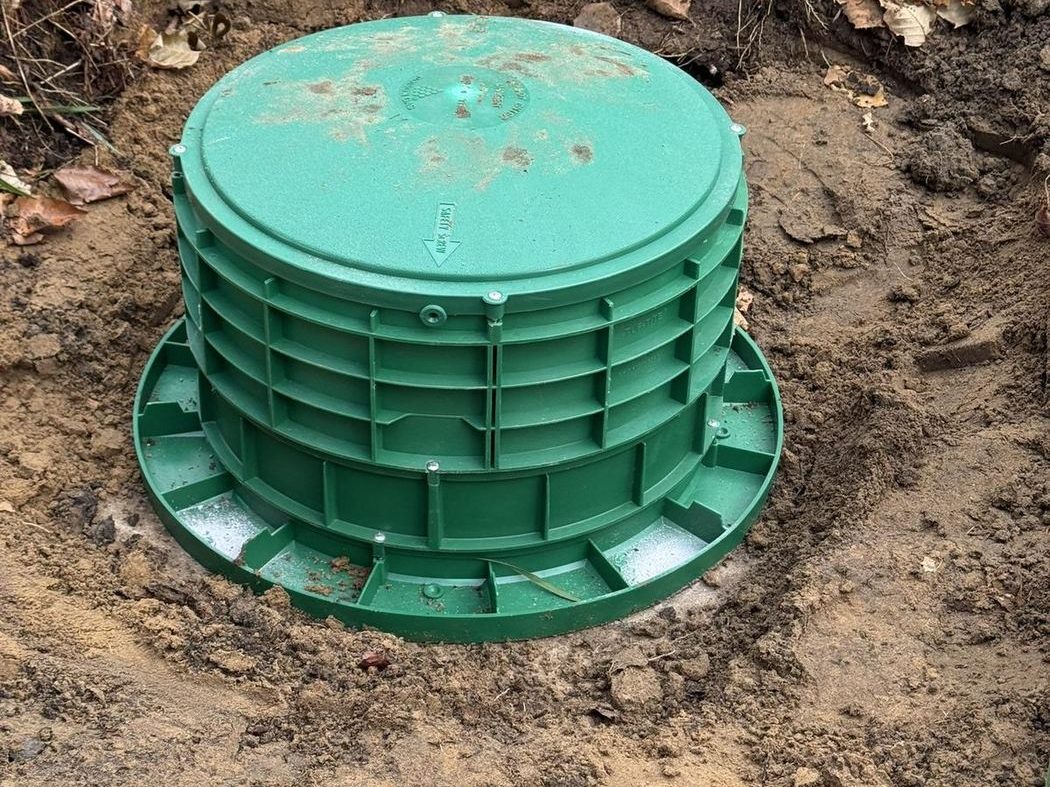 Septic tank riser cap making annual inspections easier